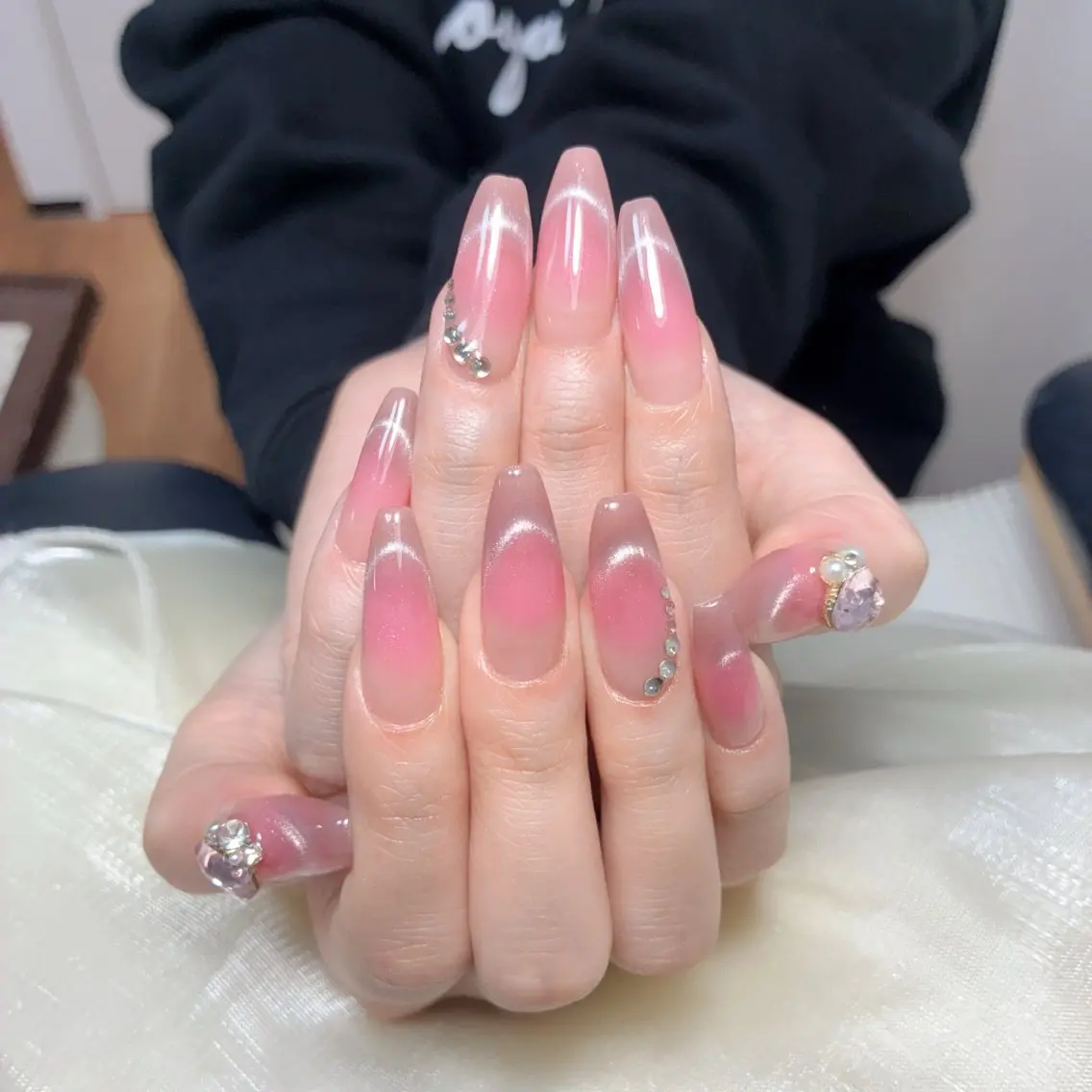 ネイル チークネイル 長さ出し フレンチネイル マグネットネイル マグネットフレンチ ハンドネイル YOINAIL ヨイネイルサロンのネイルデザイン