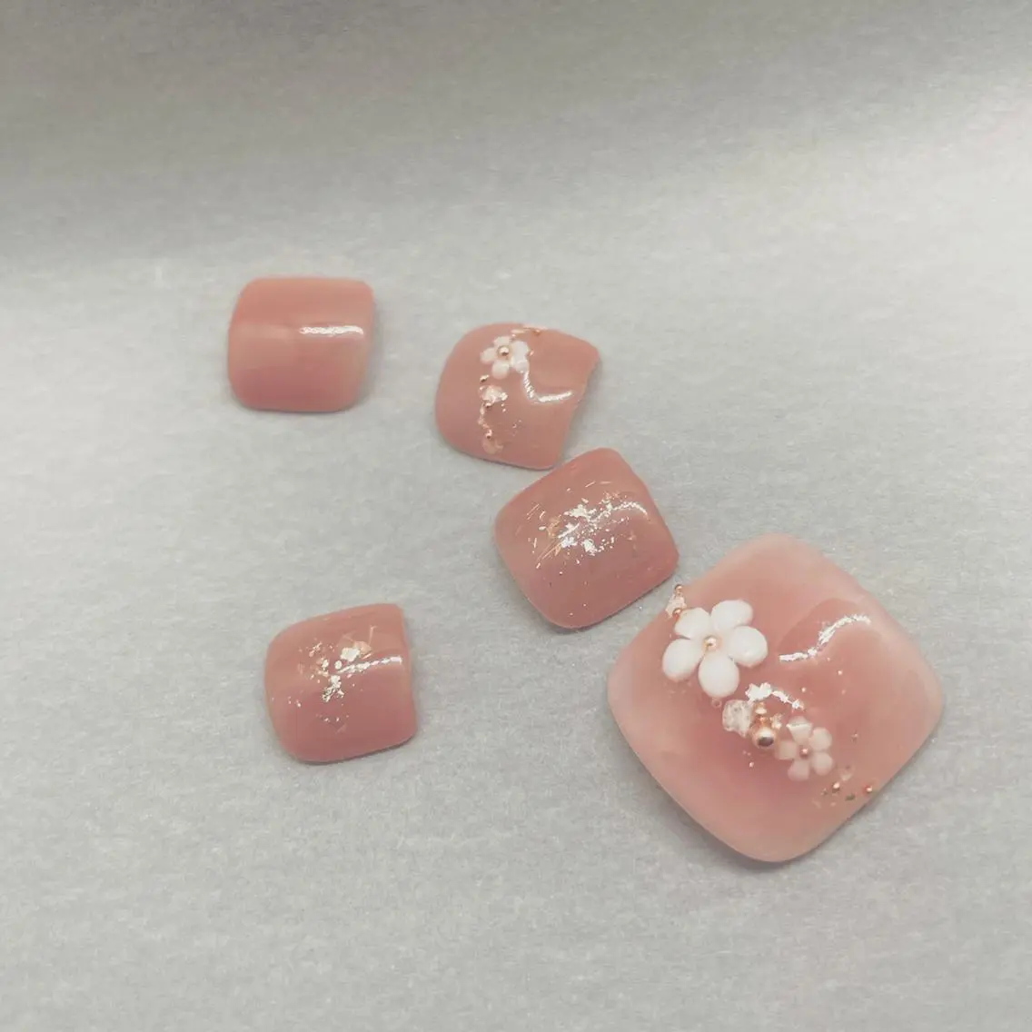 ネイル アートネイル 長さ出し フットネイル マグネットネイル ミラーネイル フットネイル A85G ayakoのネイルデザイン