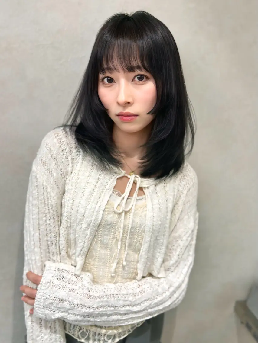 ミディアム カラー ヘアアレンジ カット ヘアカラー トリートメント fumika🎀 ベージュのヘアスタイル