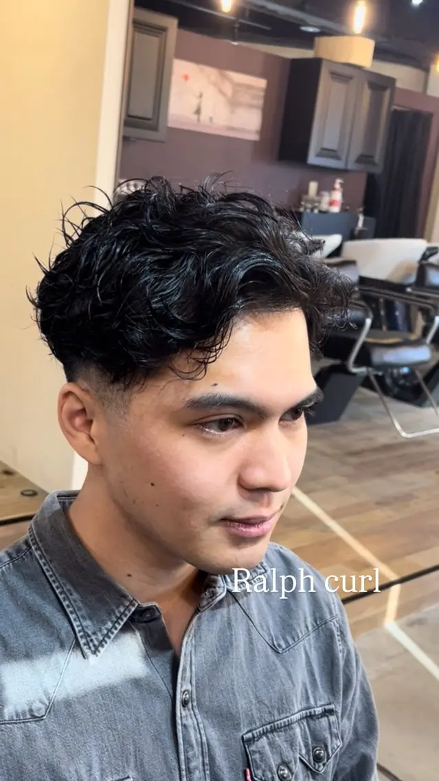 ショート パーマ メンズ カット パーマ 海外風メンズ🇺🇸 💈N.Yuto💈の眉毛・アイブロウイメージ