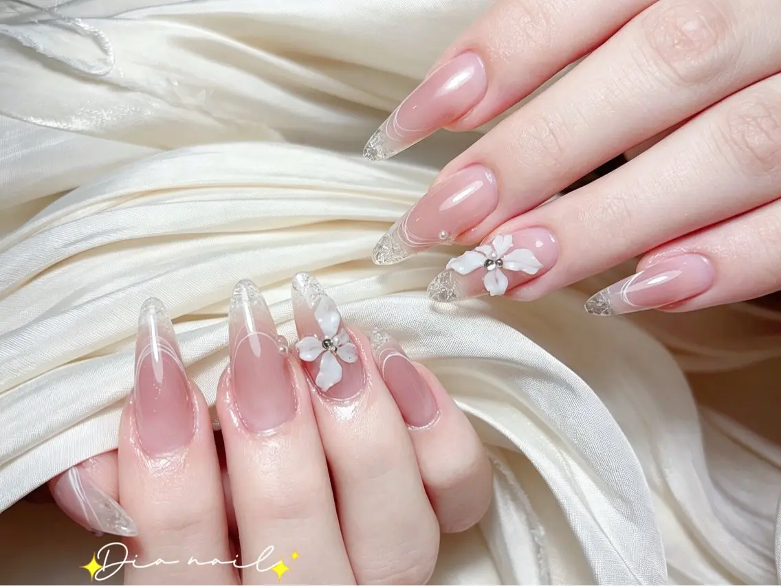 ネイル 韓国ネイル マグネットネイル ニュアンスネイル 夏ネイル ワンホンネイル ハンドネイル Di'a nail ネイルサロンのネイルデザイン