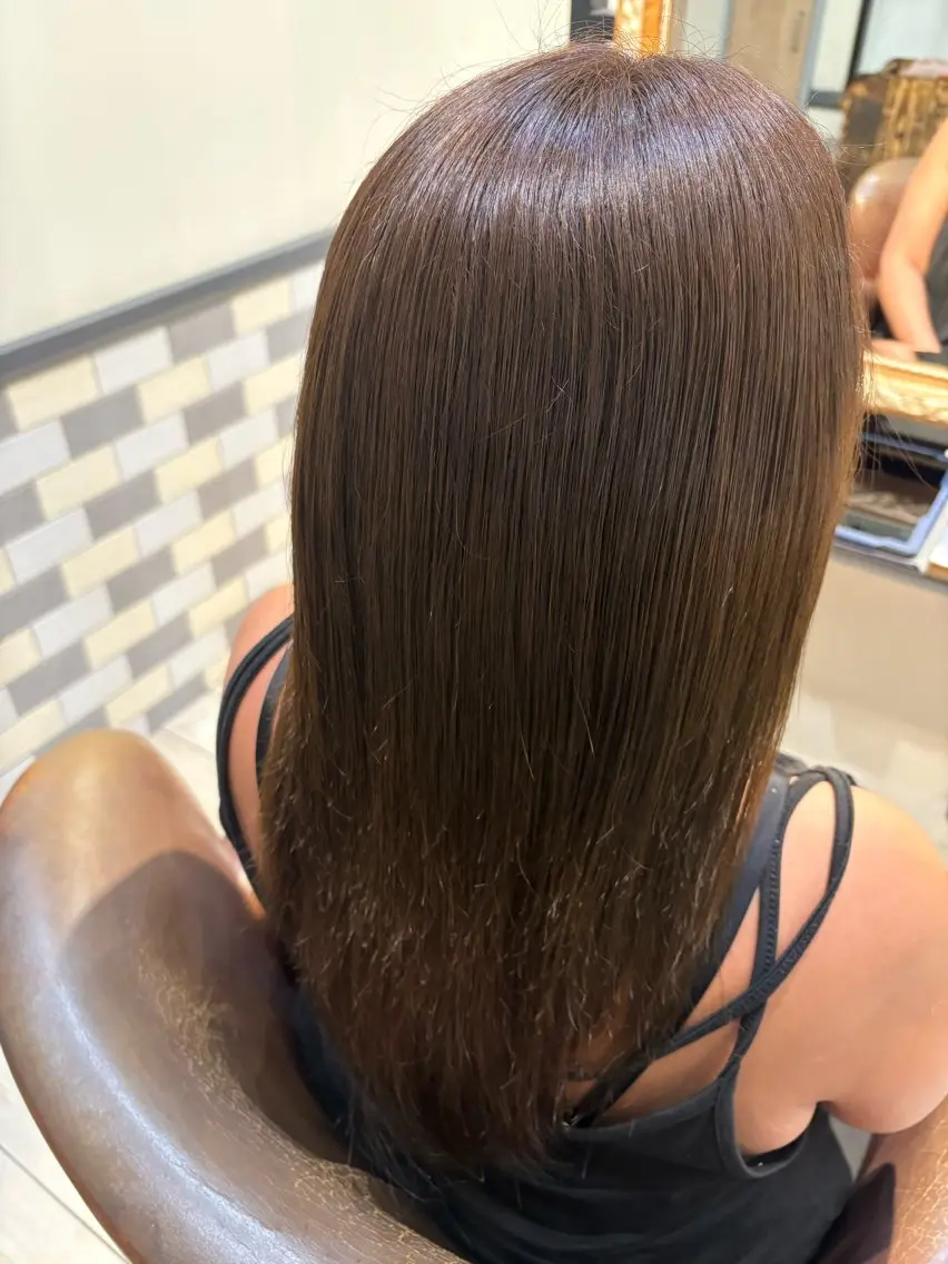 ロング カラー ヘアカラー トリートメント SUZUKI AIRIのヘアスタイル