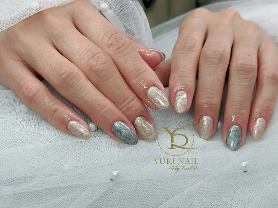 ネイル チークネイル フットネイル グラデーション 韓国ネイル 持ち込み ハンドネイル フットネイル ハンドケア YURI Nail NARITAのネイルデザイン