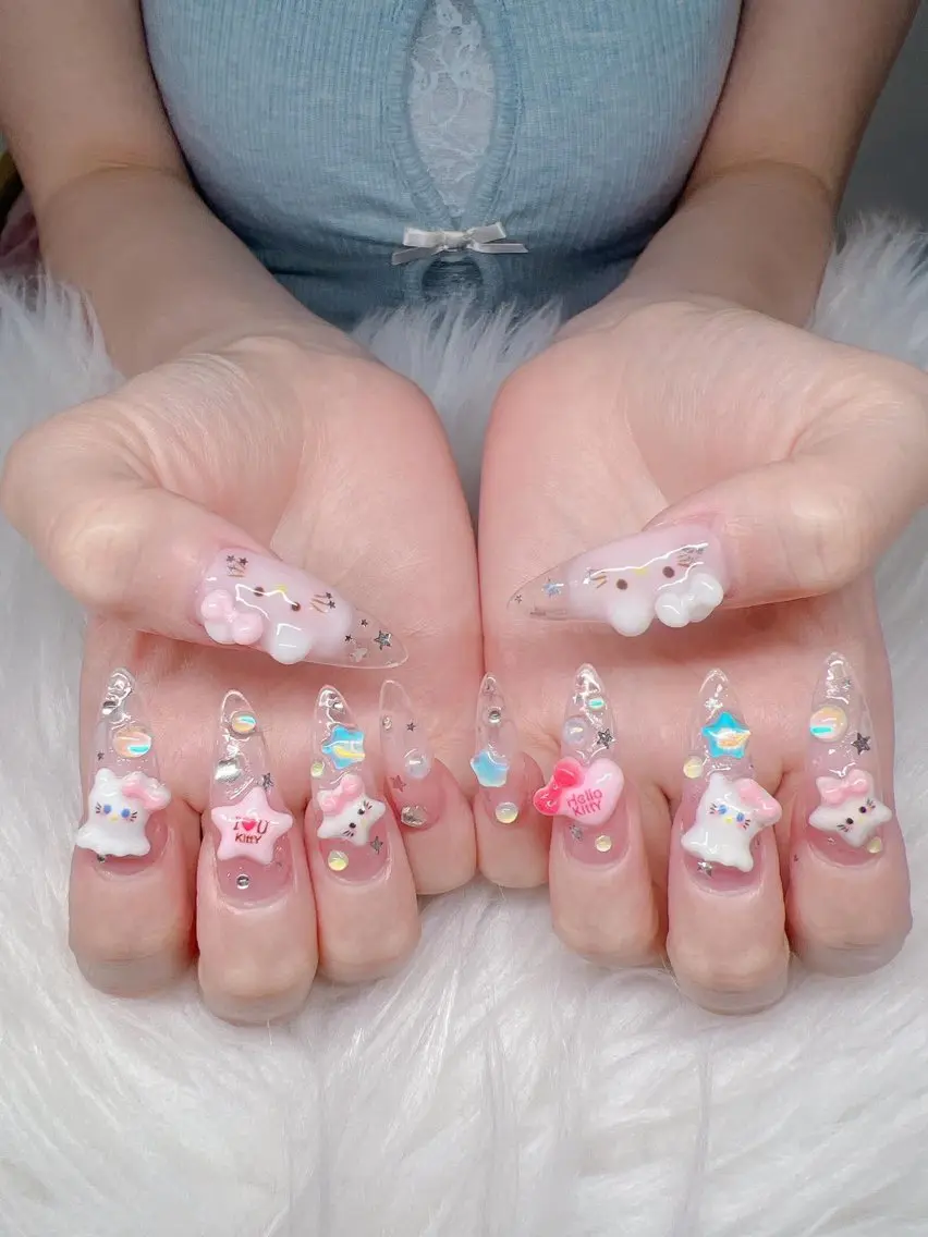 ネイル Lee Nailsのネイルデザイン