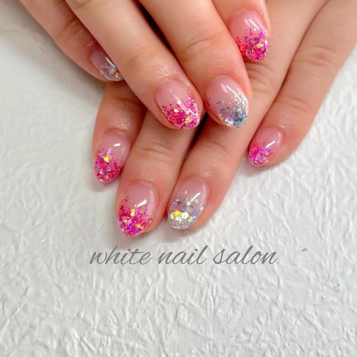 ネイル ジェルネイル グラデーション ハードジェル ラメ(グリッター) ラメグラデーション white nail salonのネイルデザイン