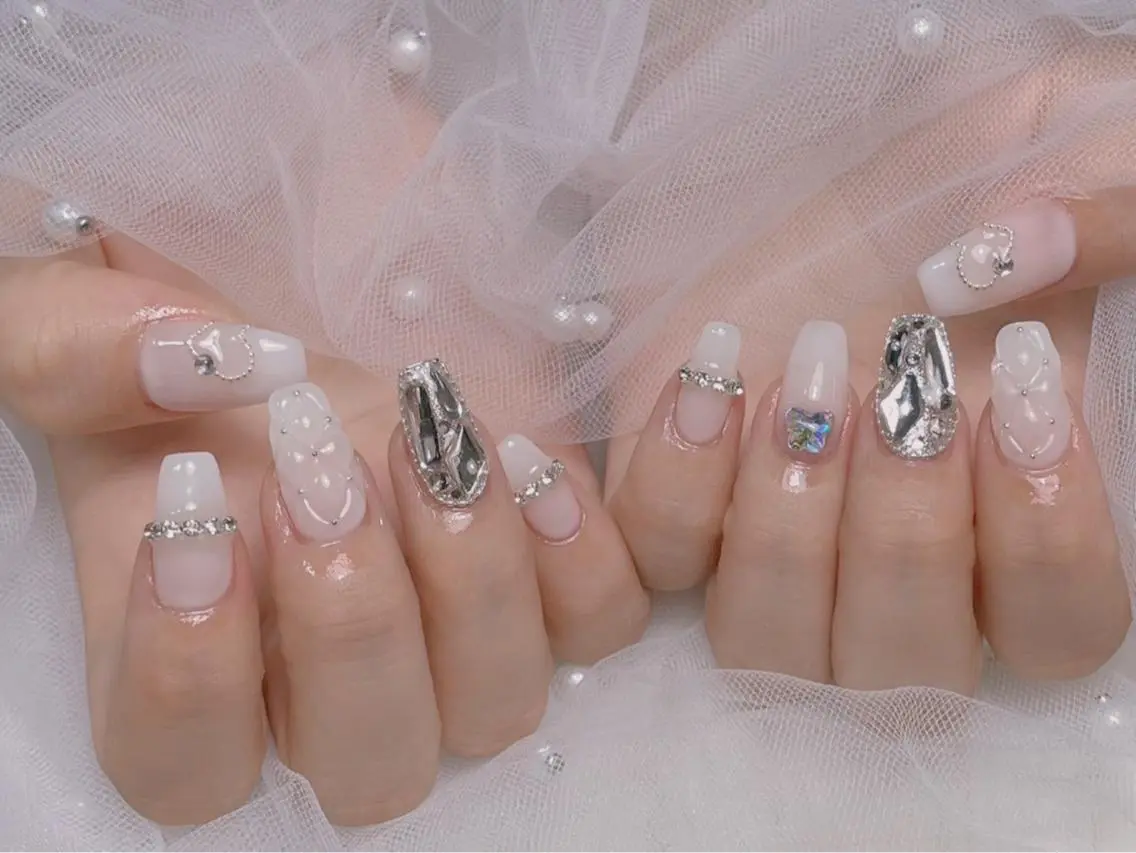 ネイル lucky nail 歌舞伎町のネイルデザイン