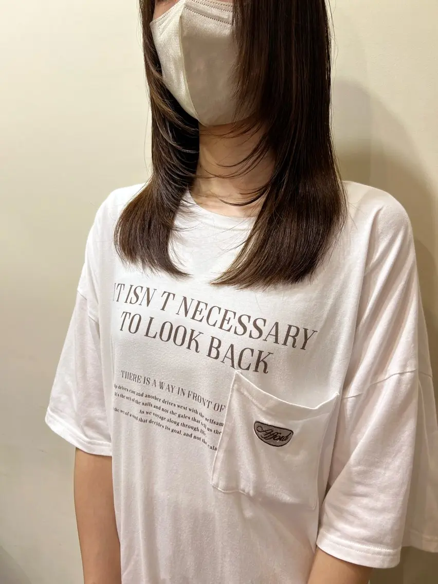 セミロング 韓国風ヘア レイヤーカット 染矢 優希のヘアスタイル