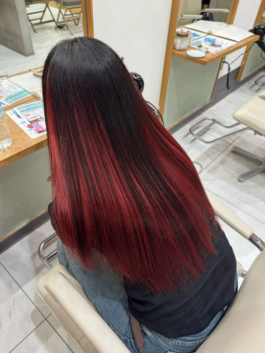 ロング カラー ブリーチ デザインカラー レッドカラー ヘアカラー アオヌマミユ☁️ /ボブ/ハイトーン/のヘアスタイル