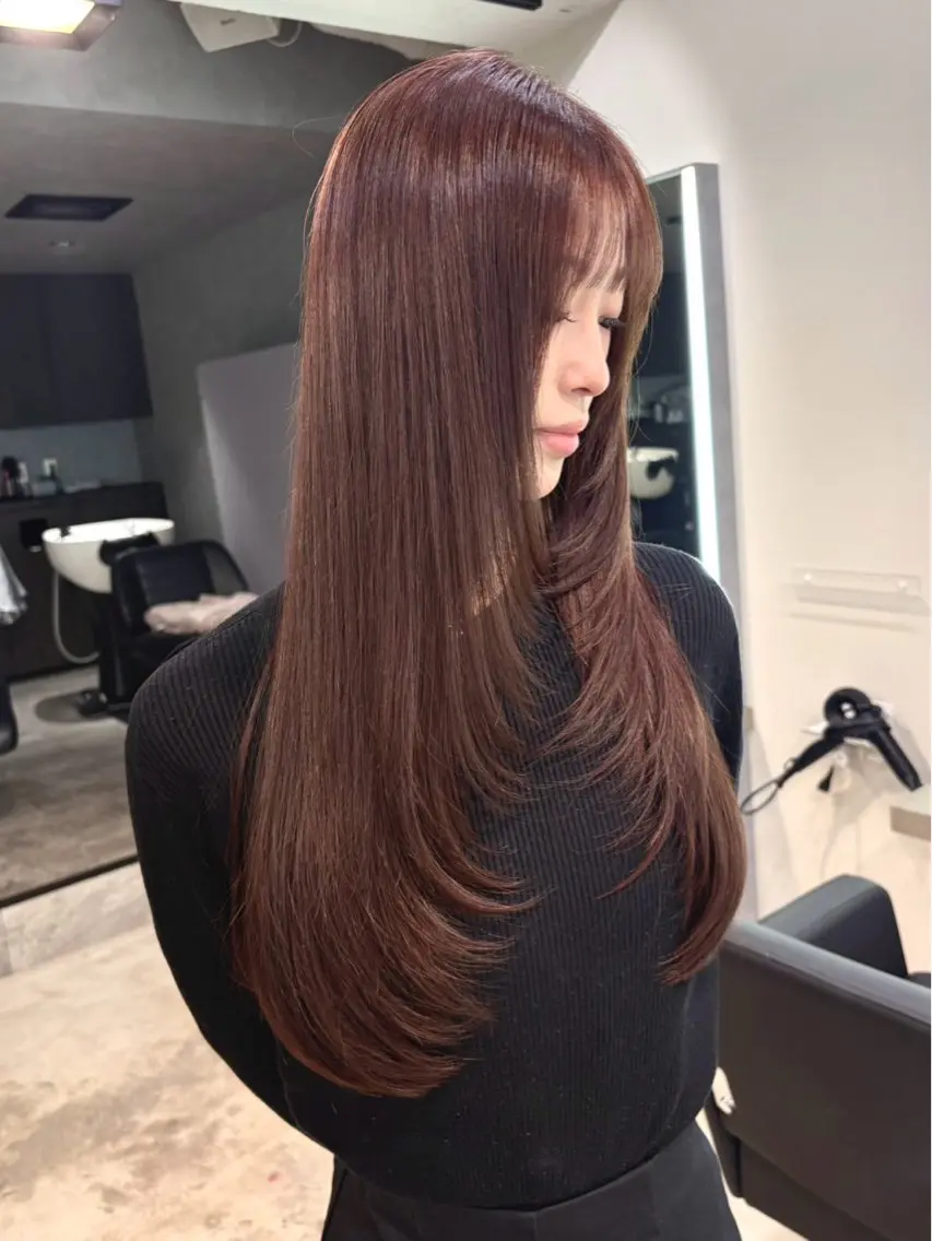 ロング カラー ベージュカラー レイヤーカット ヘアカラー Airi 韓国y2k ハイレイヤーのヘアスタイル