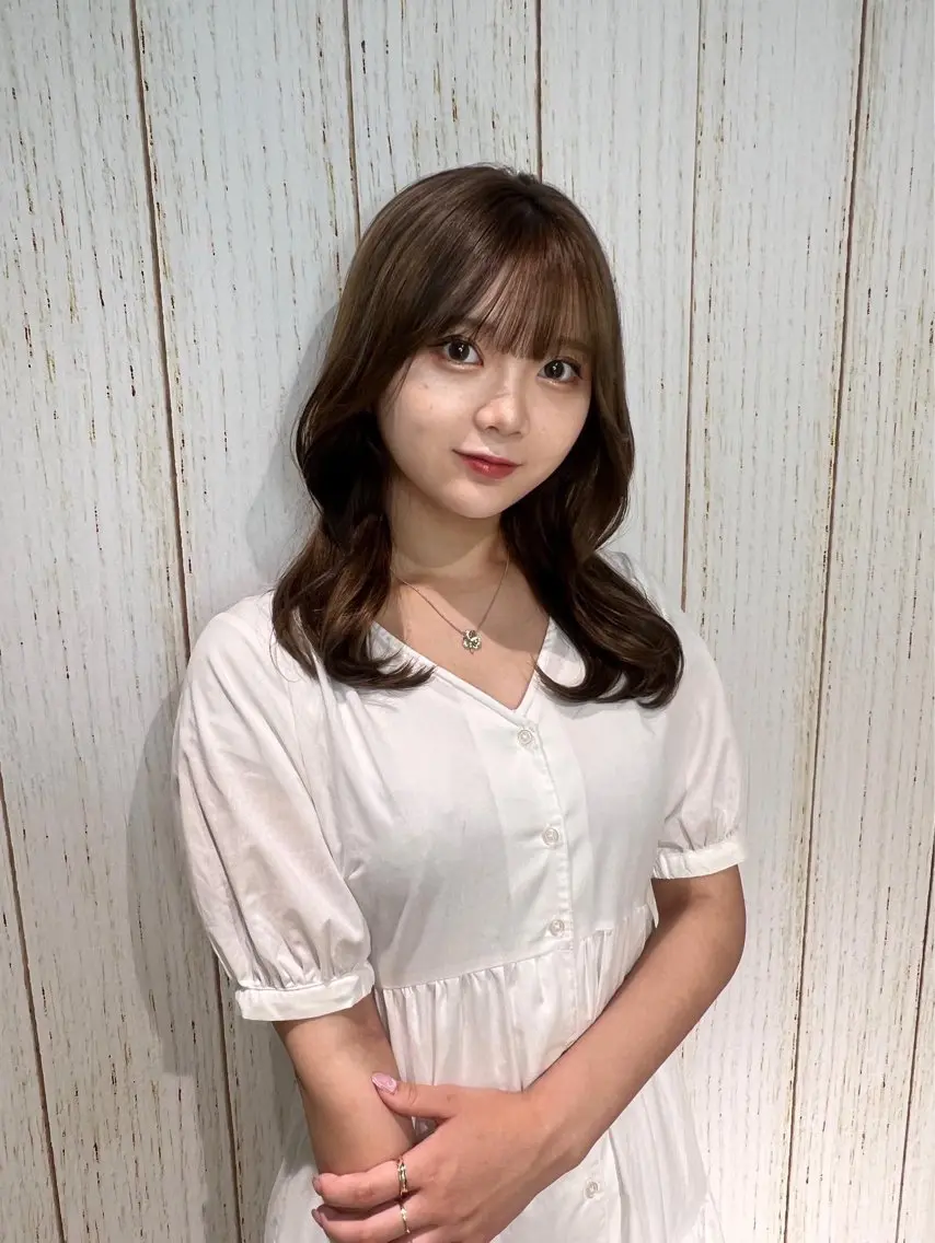 セミロング ヘアアレンジ 🧊🪞透明感カラー himeのヘアスタイル
