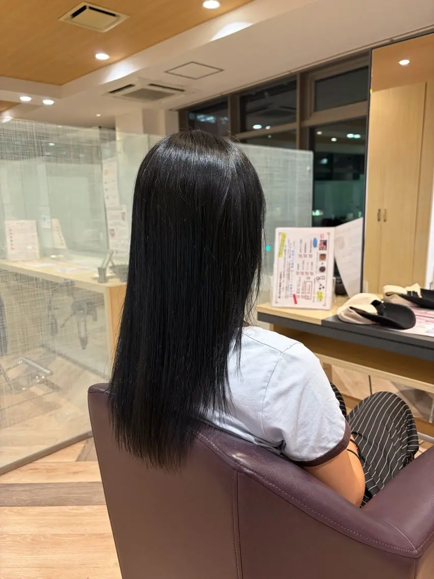 カラー 黒髪 透明感カラー ヘアカラー 菊地 楓のヘアスタイル