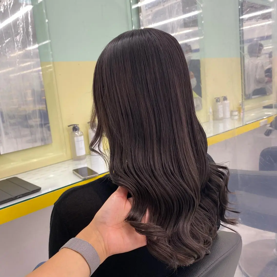 セミロング カラー ヘアアレンジ ヘアカラー トリートメント mai🍑暖色カラー /レイヤー💖のヘアスタイル
