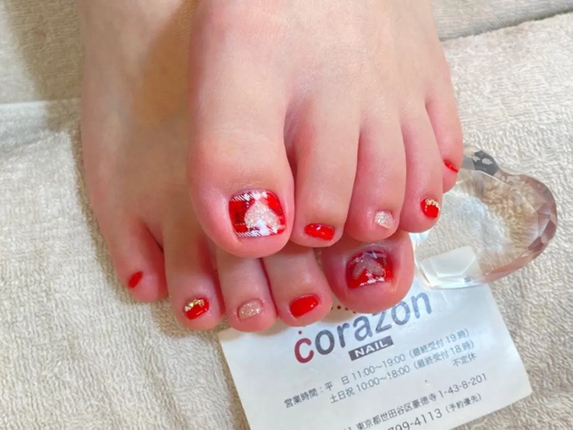 ネイル フットネイル ハート ラメ(グリッター) ネイリスト aicoのネイルデザイン