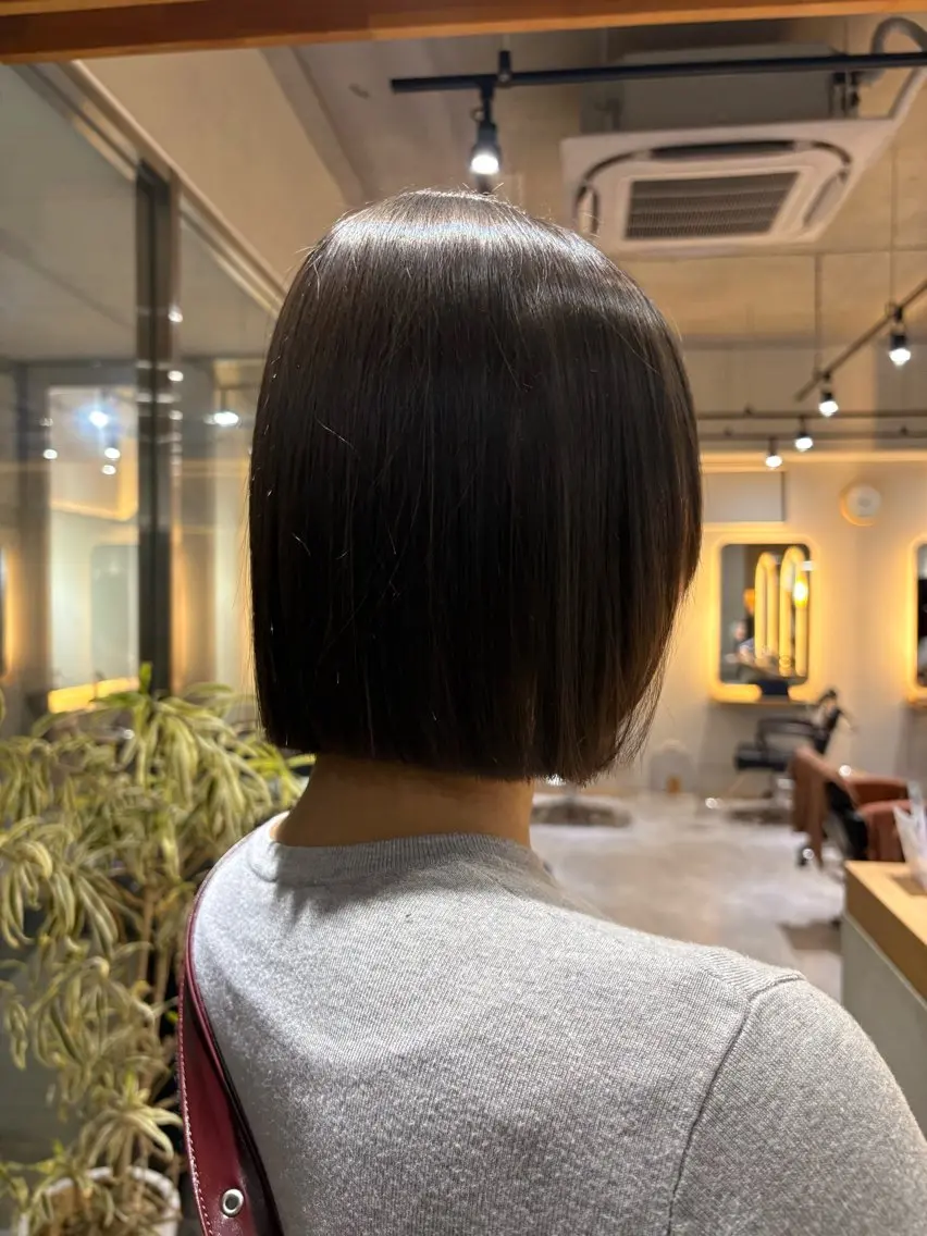 ミディアム ボブ カット 🌿ボブ/美髪矯正/ 透明感カラー/ルキのヘアスタイル