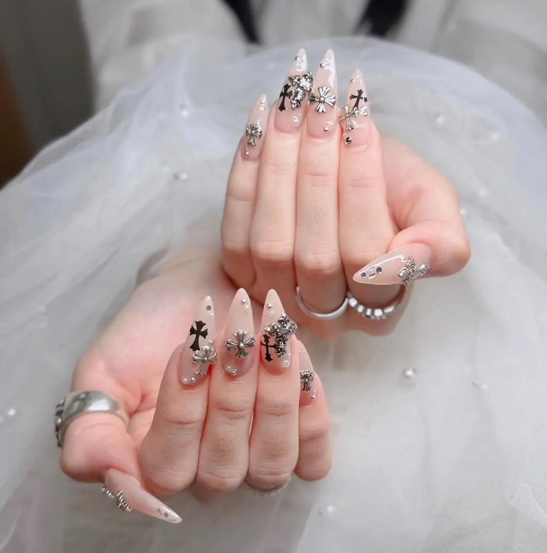 ネイル オーロラネイル チークネイル フットネイル ジェルネイル 韓国ネイル ハンドネイル H.baby Nail Salonのネイルデザイン