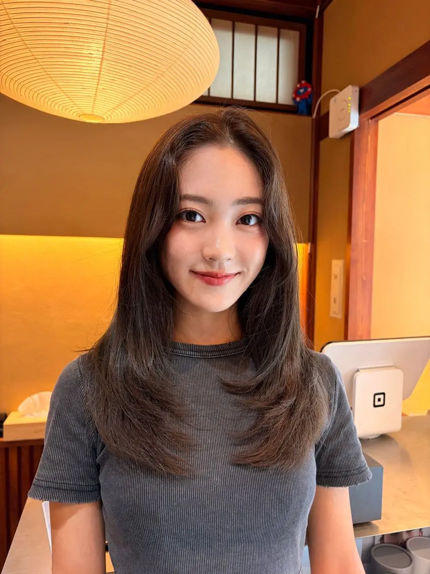セミロング カット ヘアカラー ゆるふわガーリーst yle🩰yuukaのヘアスタイル