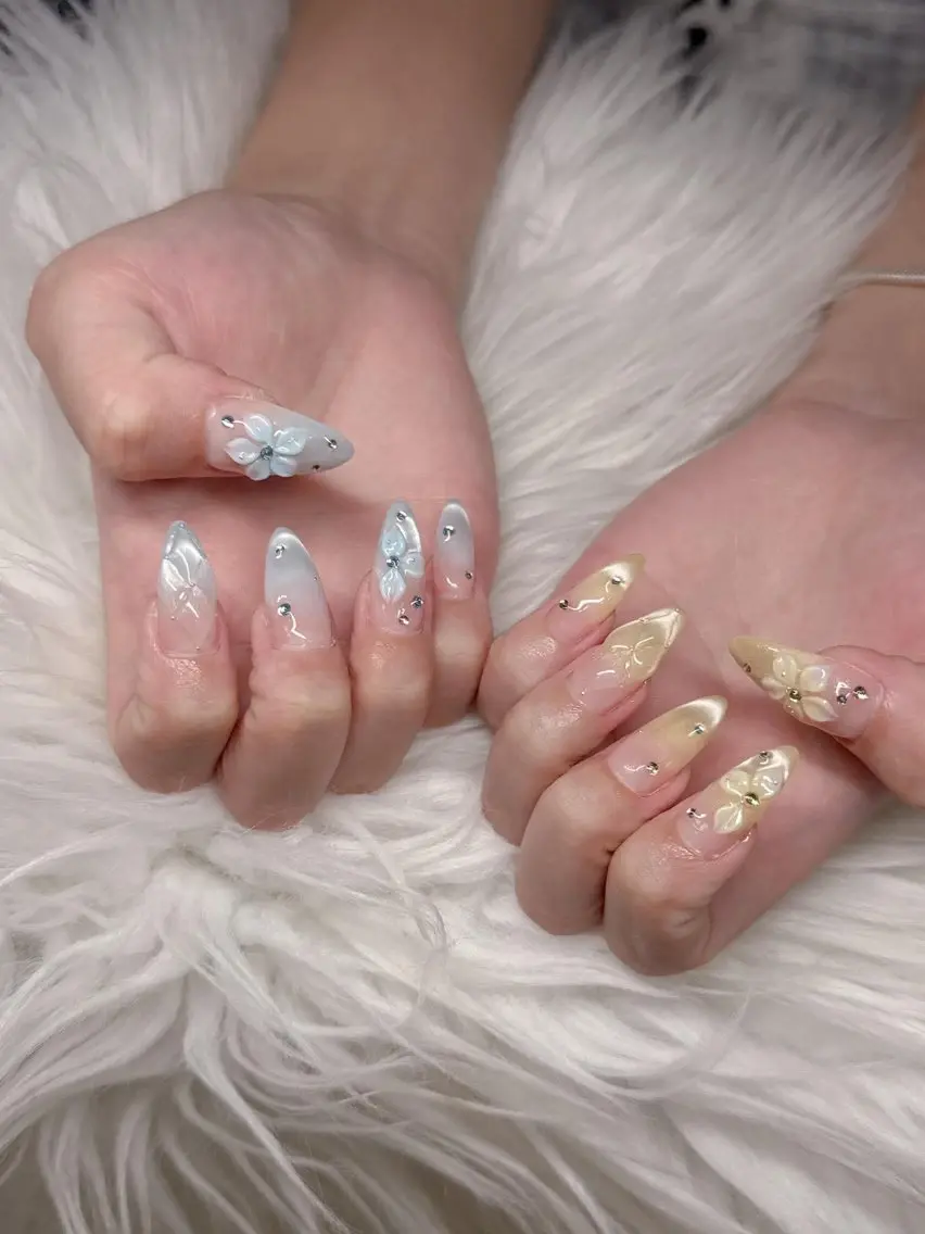 ネイル 長さ出し グラデーション 卒業式 キラキラネイル マグネットネイル ハンドネイル Lee Nailsのネイルデザイン