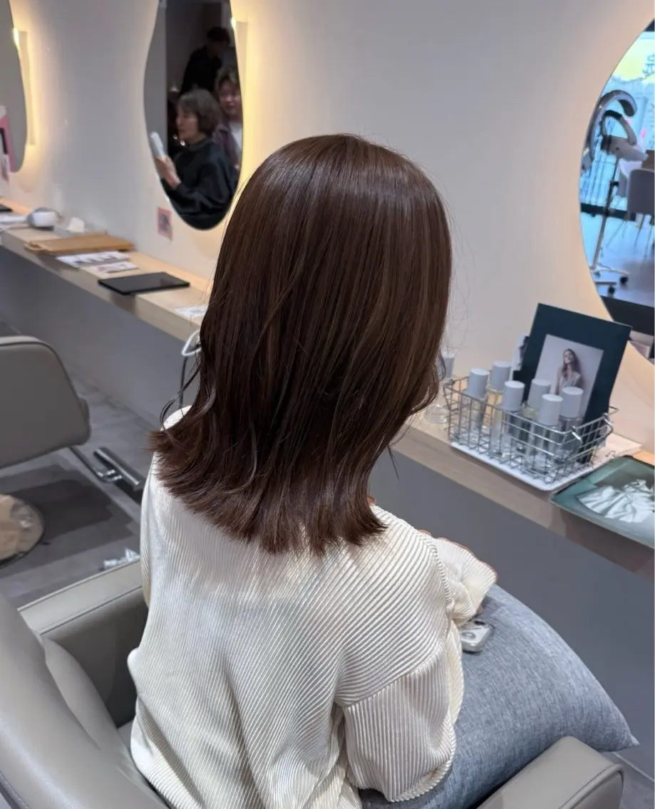 ミディアム ヘアカラー 🩵透明感カラー🩵 TOMOのヘアスタイル