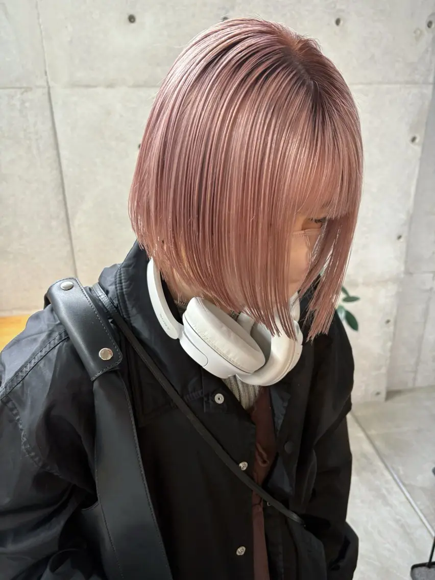 ミディアム カラー ヘアアレンジ ブリーチ ピンクカラー son hair HIROEのヘアスタイル