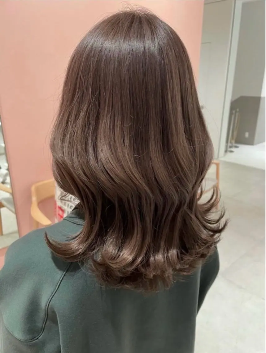 セミロング カラー カット ヘアカラー トリートメント ナチュラル韓国ヘア 🇰🇷塚田凌太のヘアスタイル