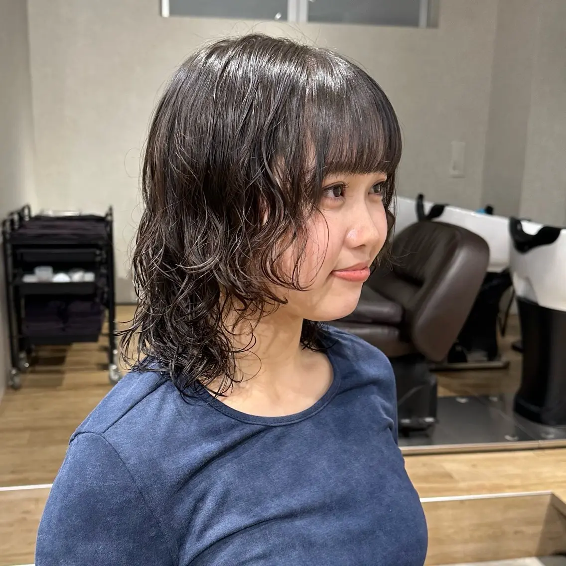 ミディアム カラー パーマ ミディアムパーマ ウルフカット カット パーマ 🫧もも🫧 ／パーマ/似合わせ/のヘアスタイル