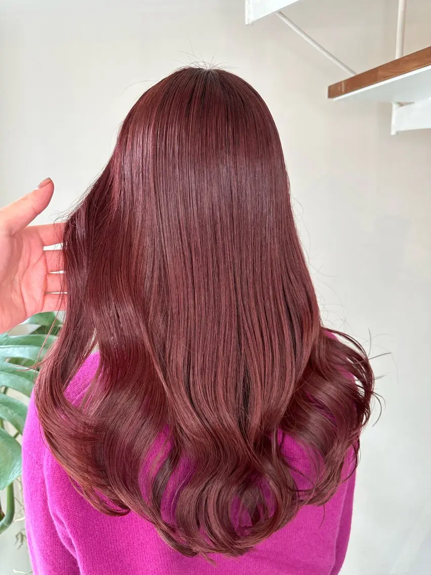 ロング カラー ロングレイヤー アッシュ ベージュカラー ブリーチ ボルドーカラー 堀江/レイヤーカット /髪質改善のヘアスタイル
