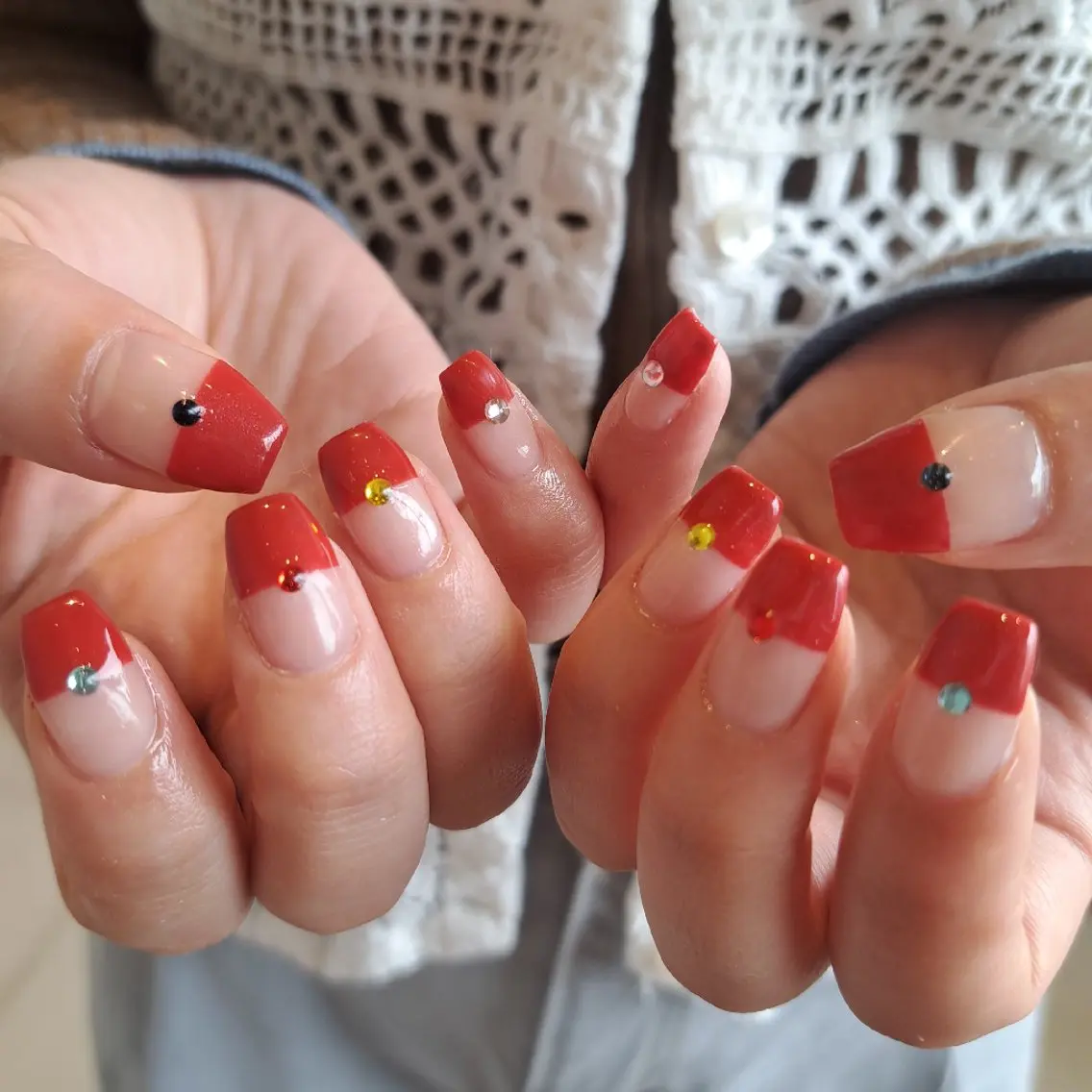 ネイル アートネイル フレンチネイル ジェルネイル 持ち込み 赤色 ハンドネイル Nail mood デザイン持ち込みokのネイルデザイン