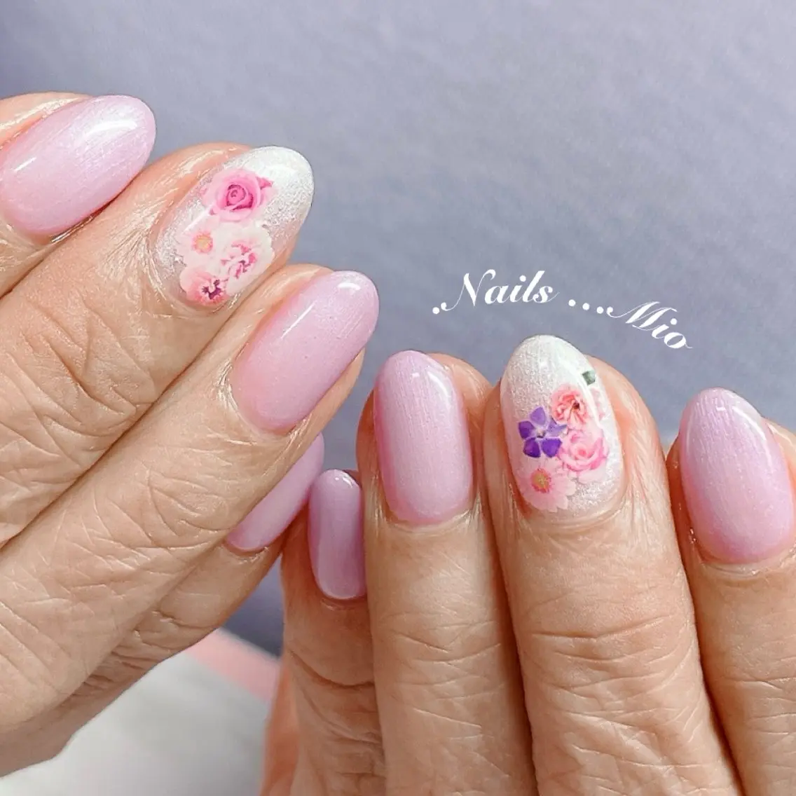 ネイル アートネイル ジェルネイル 持ち込み ワンカラーネイル 赤色 .Nails Mio 赤羽西ネイルサロンのネイルデザイン