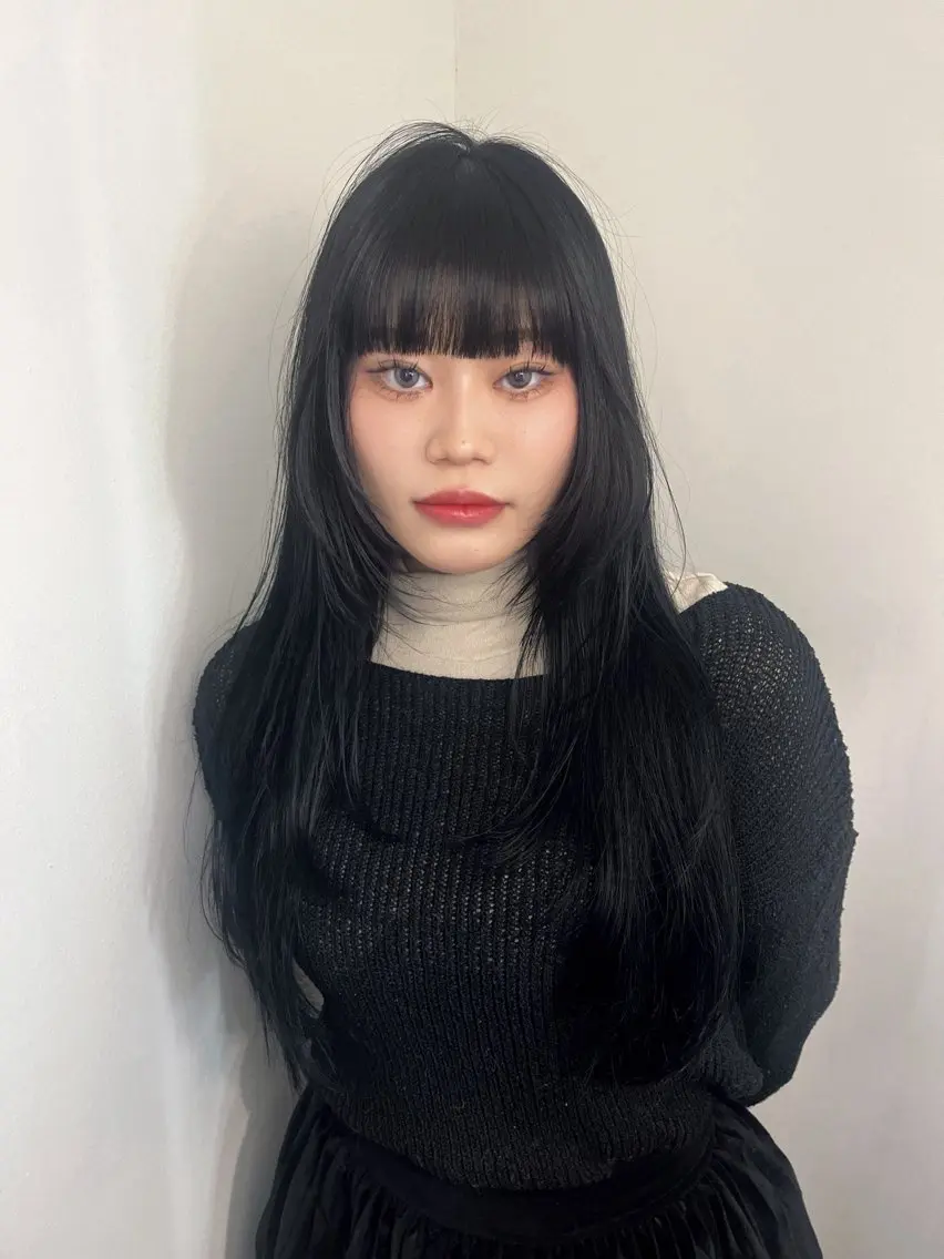ロング カラー ロングレイヤー レイヤーカット ロング Airi 韓国y2k ハイレイヤーのヘアスタイル