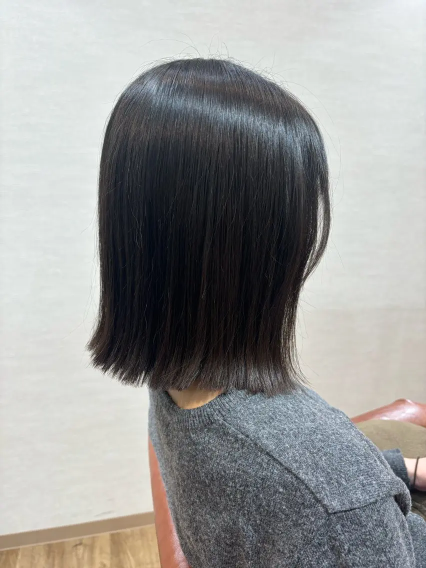 ショート ボブ Circus 石原愛里のヘアスタイル
