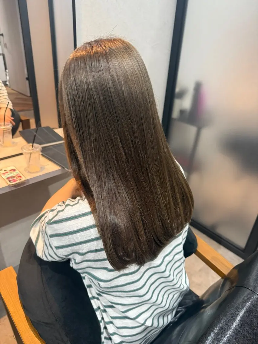 セミロング カラー カット ヘアカラー トリートメント soi 💜AYAKOのヘアスタイル