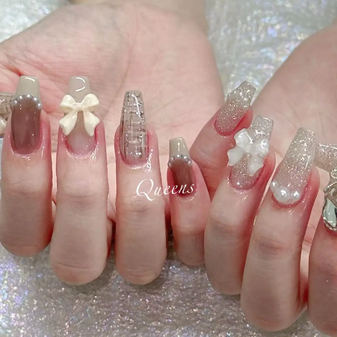 ネイル ハンドネイル Queens テイのネイルデザイン