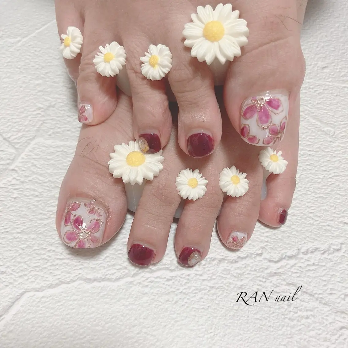 ネイル フラワーネイル フットネイル ジェルネイル ミラーネイル パラジェル ハンドネイル フットネイル RAN nailのネイルデザイン