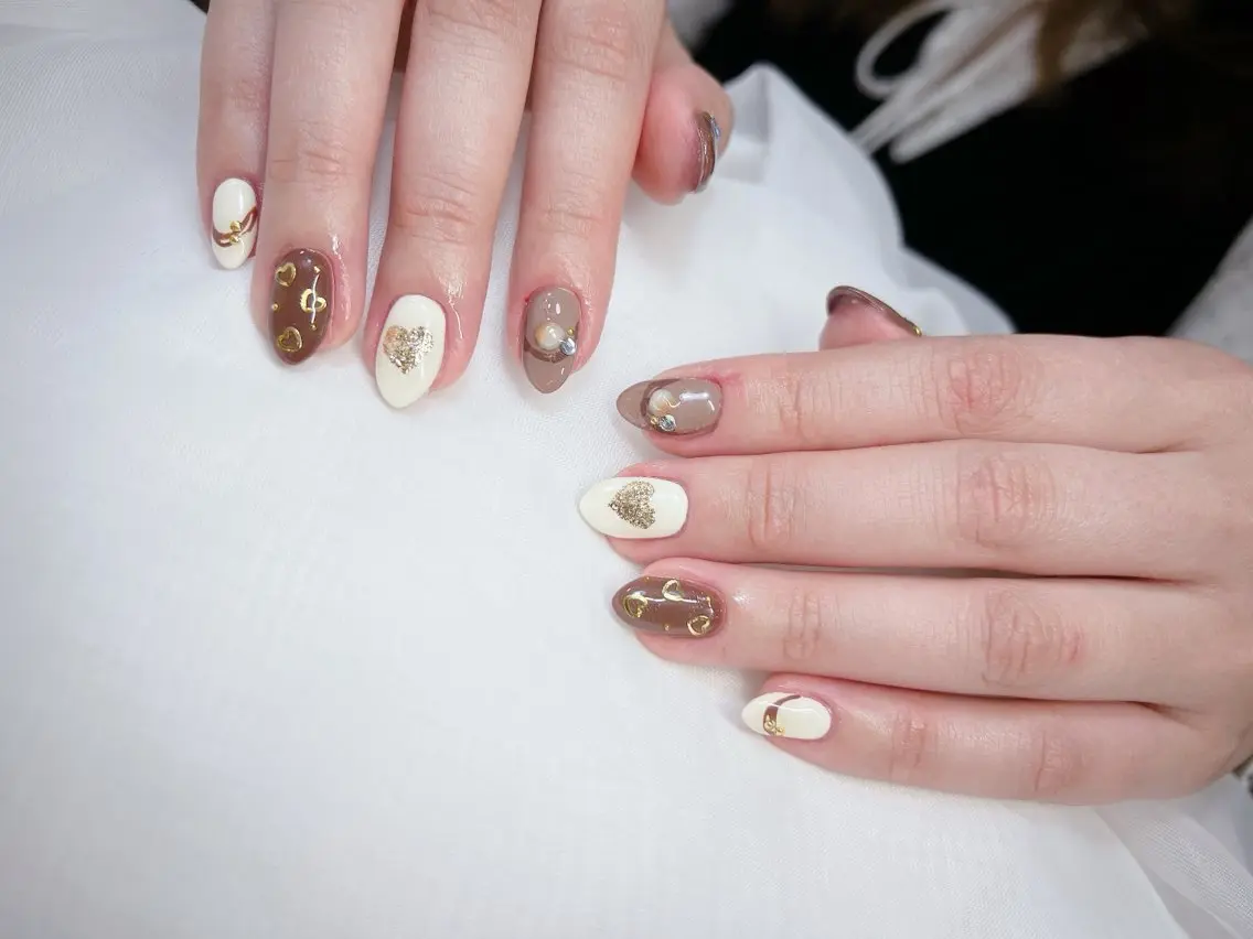 ネイル ハンドネイル Tina Nailstudioのネイルデザイン