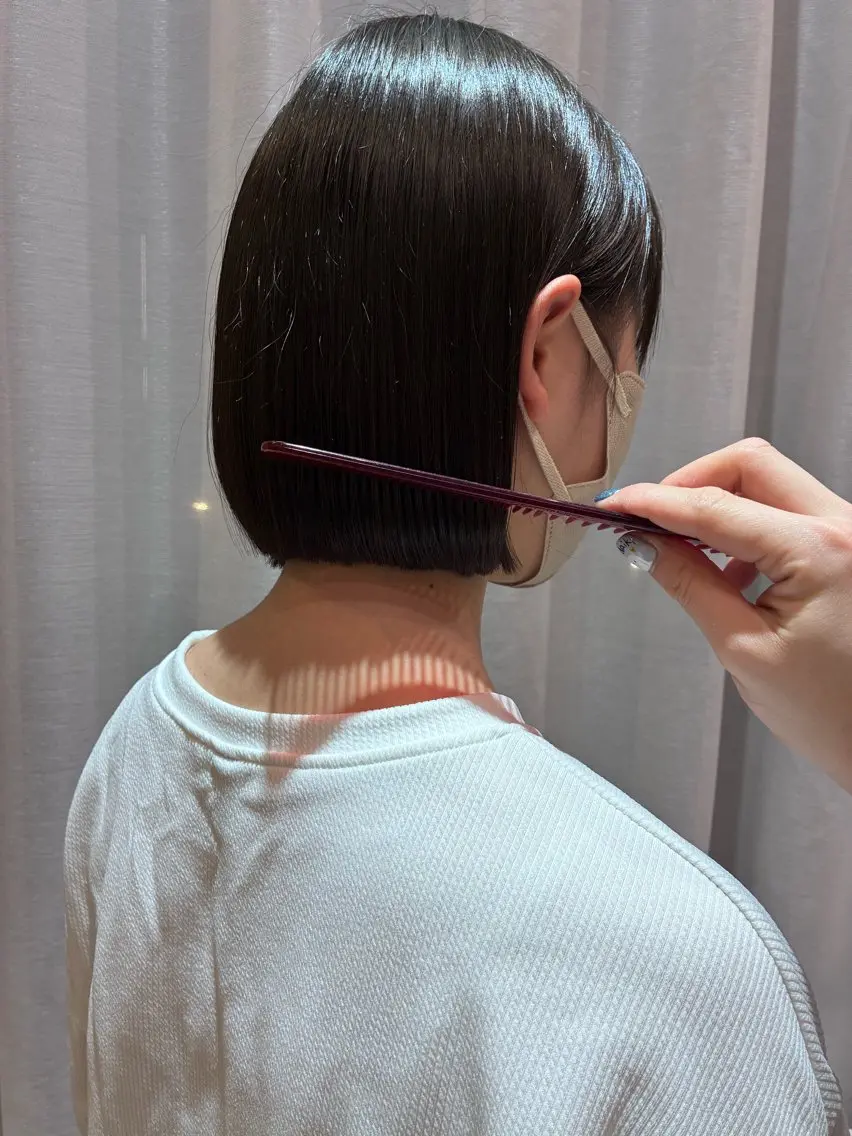 ショート 切りっぱなしボブ 前下がりボブ ボブ moe/名古屋美容室 /モデル募集のヘアスタイル