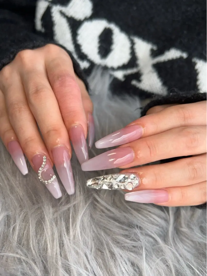ネイル Prettiest nailのネイルデザイン