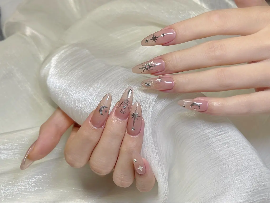 ネイル Minami Nailのネイルデザイン