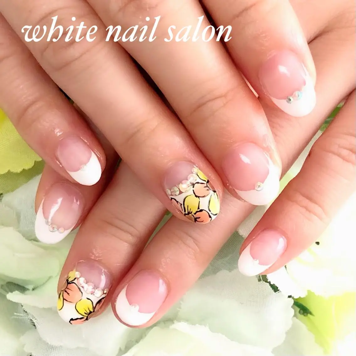 ネイル アートネイル フレンチネイル ジェルネイル ハードジェル 持ち込み ハンドネイル white nail salonのネイルデザイン