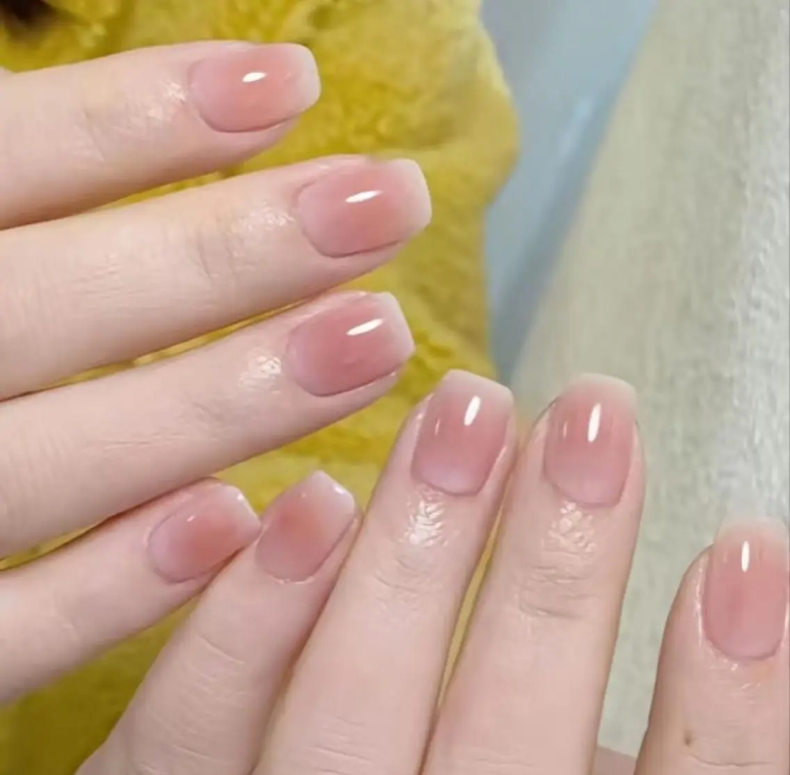 【Hand】定番人気デザイン🎊チークネイルの写真