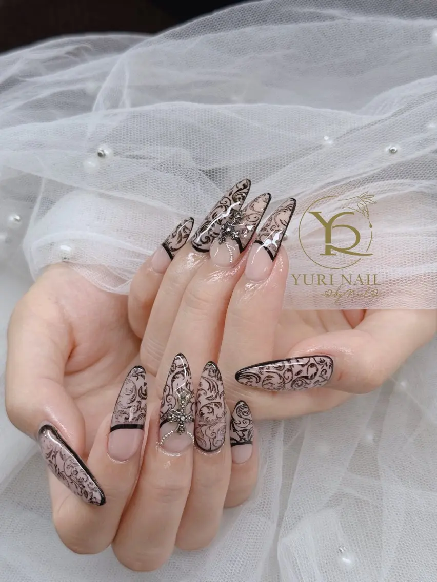 ネイル チークネイル フットネイル グラデーション 韓国ネイル 持ち込み ハンドネイル フットネイル ハンドケア YURI Nail NARITAのネイルデザイン