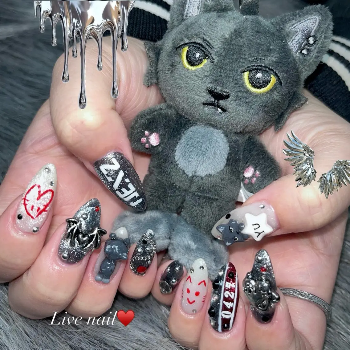 ミディアム ハンドネイル WOLTOKYO渋谷 Anzuのネイルデザイン
