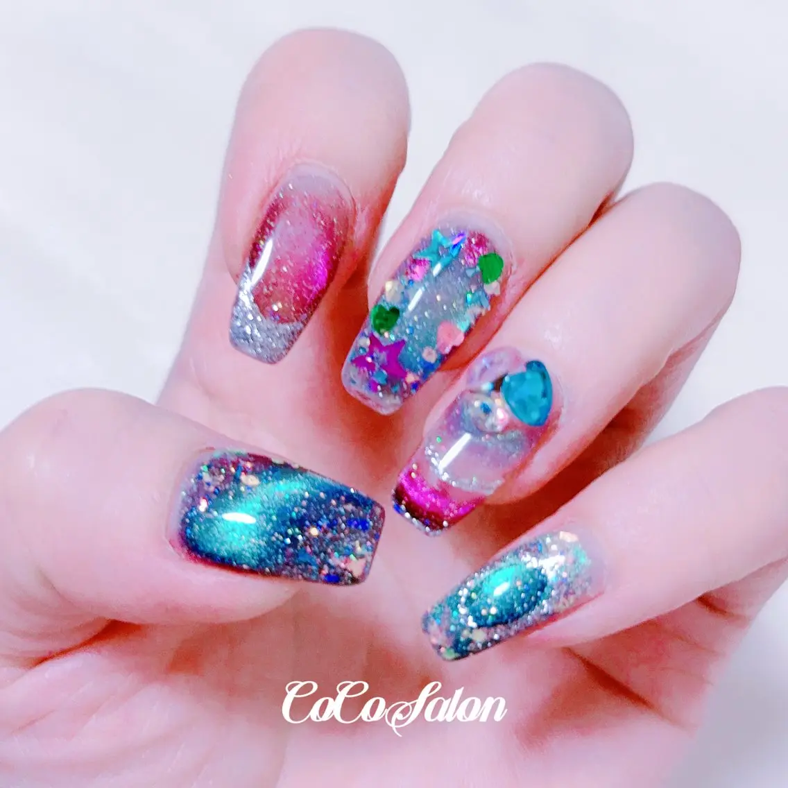 ネイル キラキラネイル マグネットネイル ハンドネイル CoCoSalon ネイル/まつ毛予約のネイルデザイン
