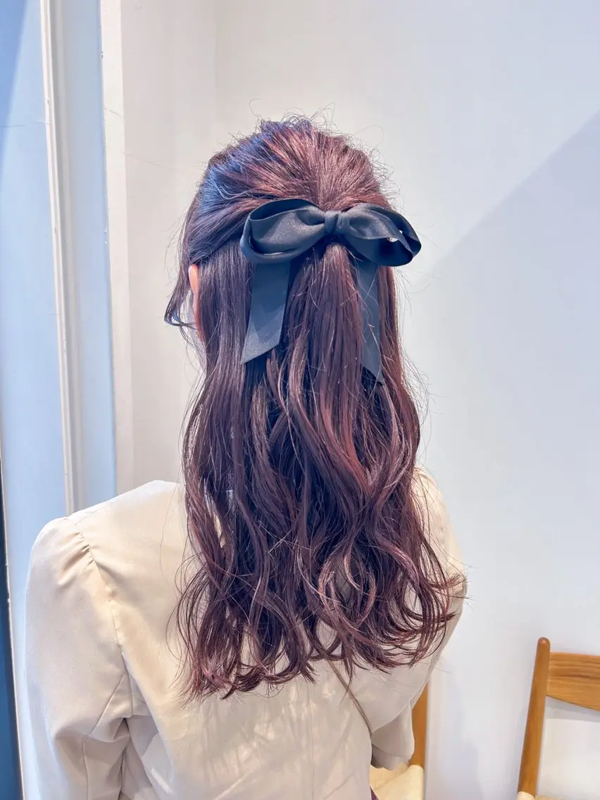 ロング カラー ヘアアレンジ 結婚式・ブライダル ヘアセット yuka .のヘアスタイル