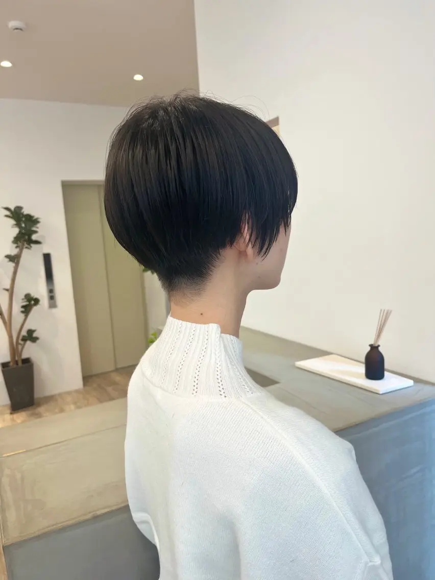 ショート 顔まわりレイヤー 顔周りカット レイヤーカット ショートヘア ⭐️ショートの匠⭐️ Say.岩井のヘアスタイル