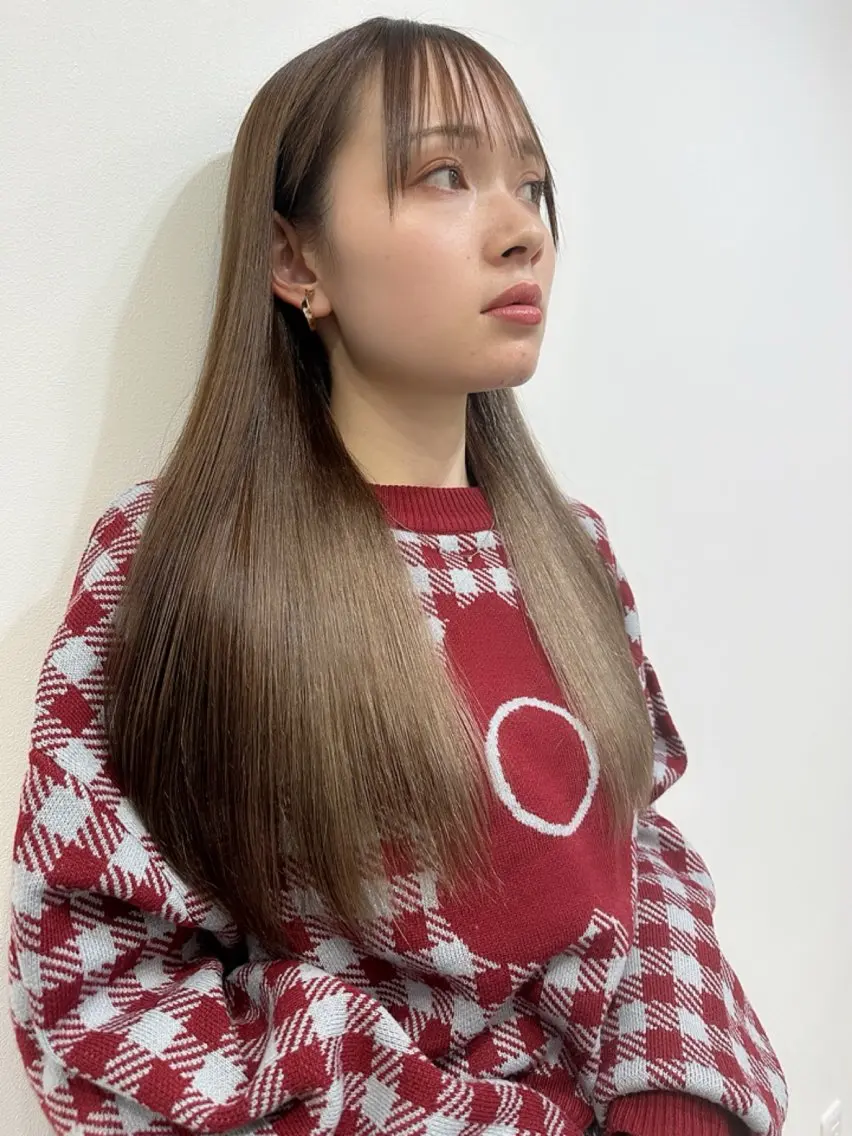 ロング カラー パーマ カット ヘアカラー 縮毛矯正 トリートメント 💙美髪救世主💙 関華蓮のヘアスタイル