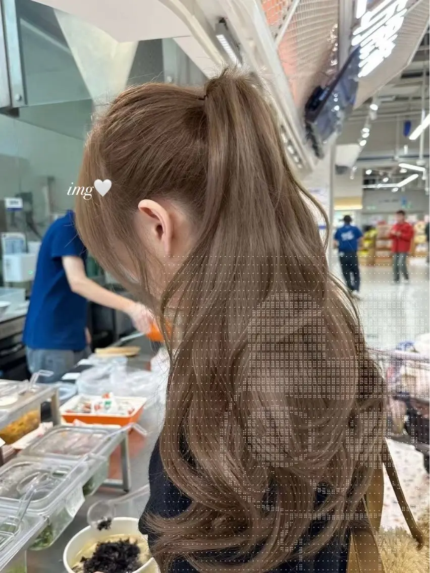 カラー 韓国ヘア🇰🇷艶 カラー🦢みいのヘアスタイル