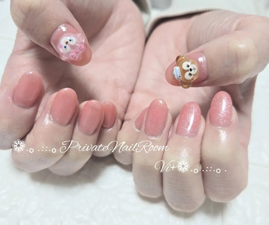 ネイル ハンドネイル Nail Room Vi+のネイルデザイン