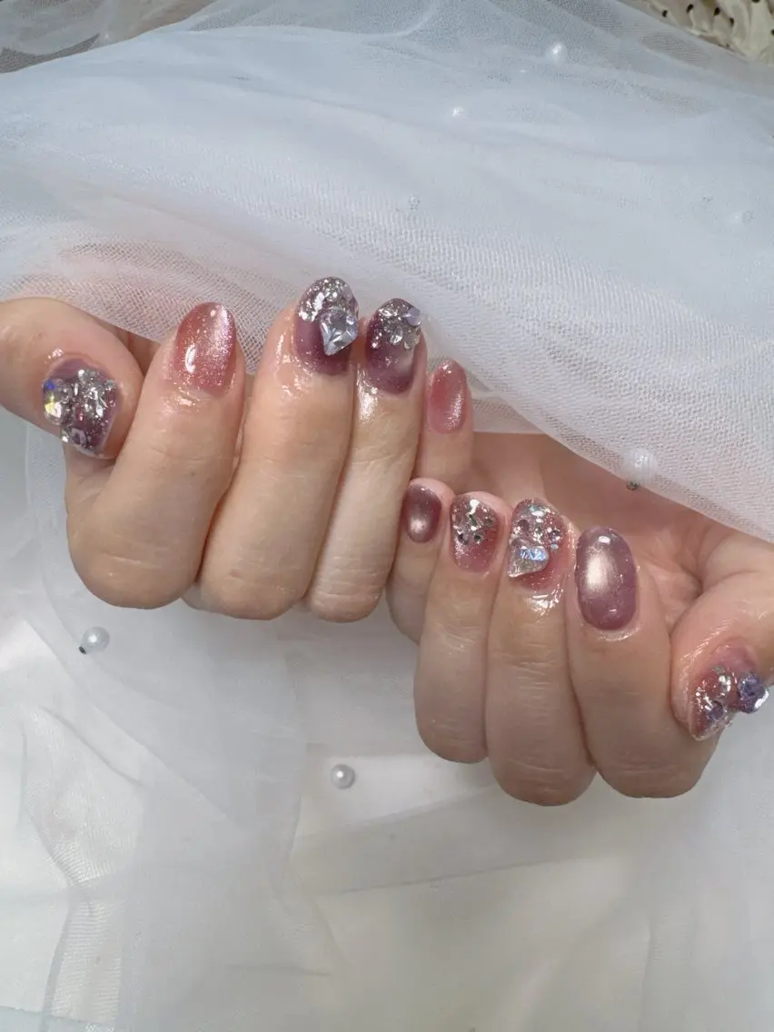 ネイル 成人式 フレンチネイル ジェルネイル ガラスフレンチ ハート Queeens nailのネイルデザイン
