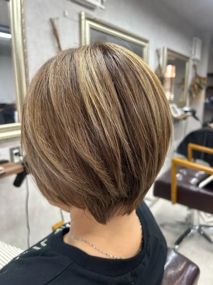 ショート カラー Lien 深井店のヘアスタイル