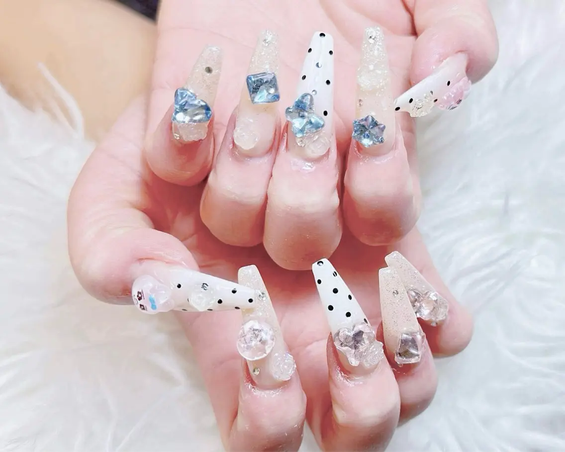 ネイル チークネイル 長さ出し フラッシュネイル フレンチネイル グラデーション ハンドネイル AN NAIL SALONのネイルデザイン